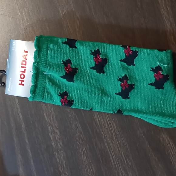 Lot of 5 Womans Brand New Christmas Socks Size 4-10 - Picture 3 of 5